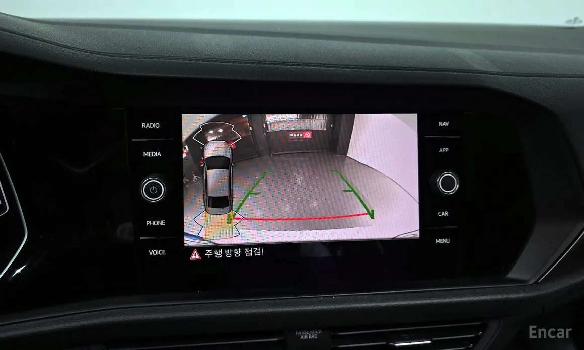 Фото 14 - Volkswagen Jetta