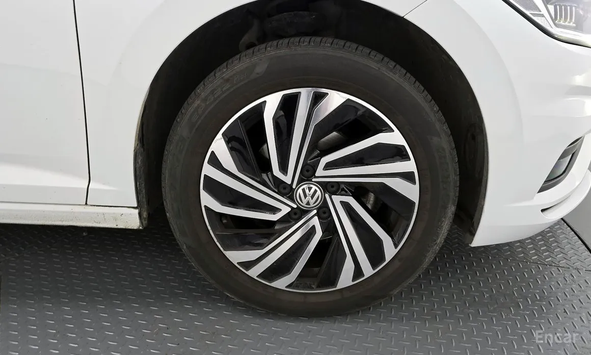 Фото 5 - Volkswagen Jetta