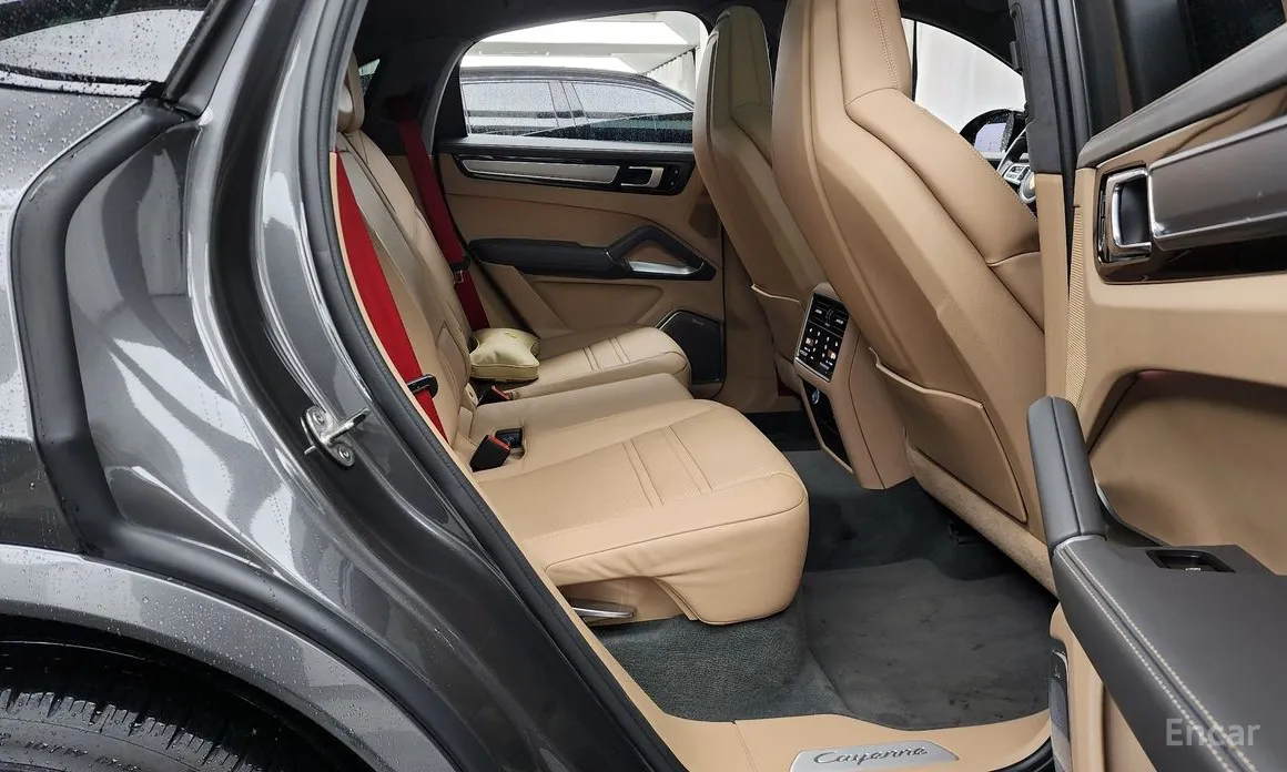 Фото 12 - Porsche Cayenne