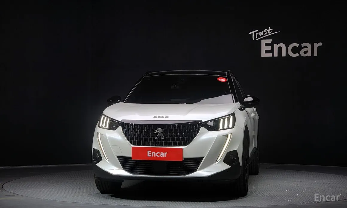 Фото 3 - Peugeot 2008