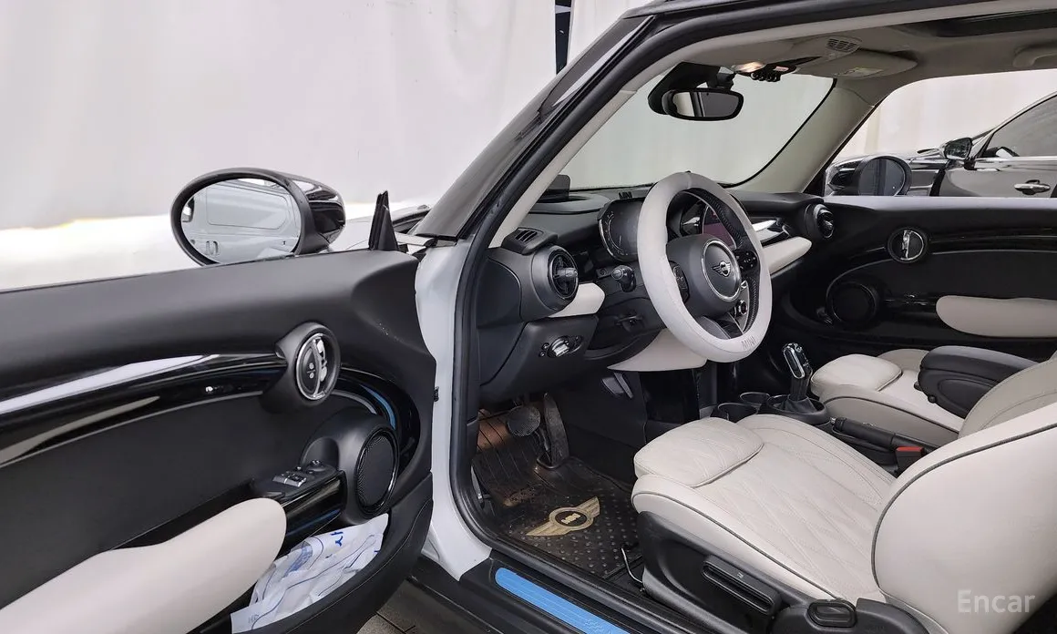 Фото 10 - Mini Cooper