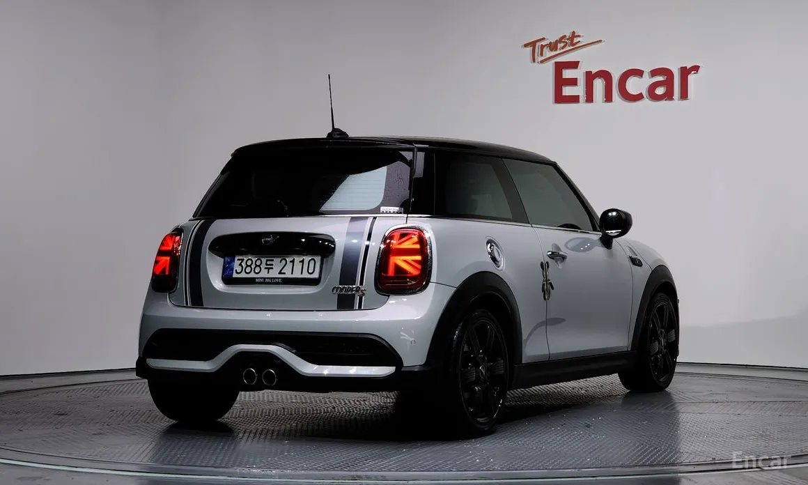 Фото 2 - Mini Cooper