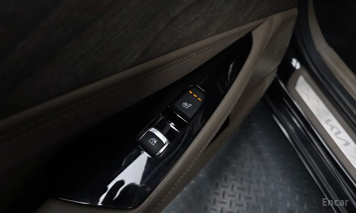 Фото 18 - Kia K8