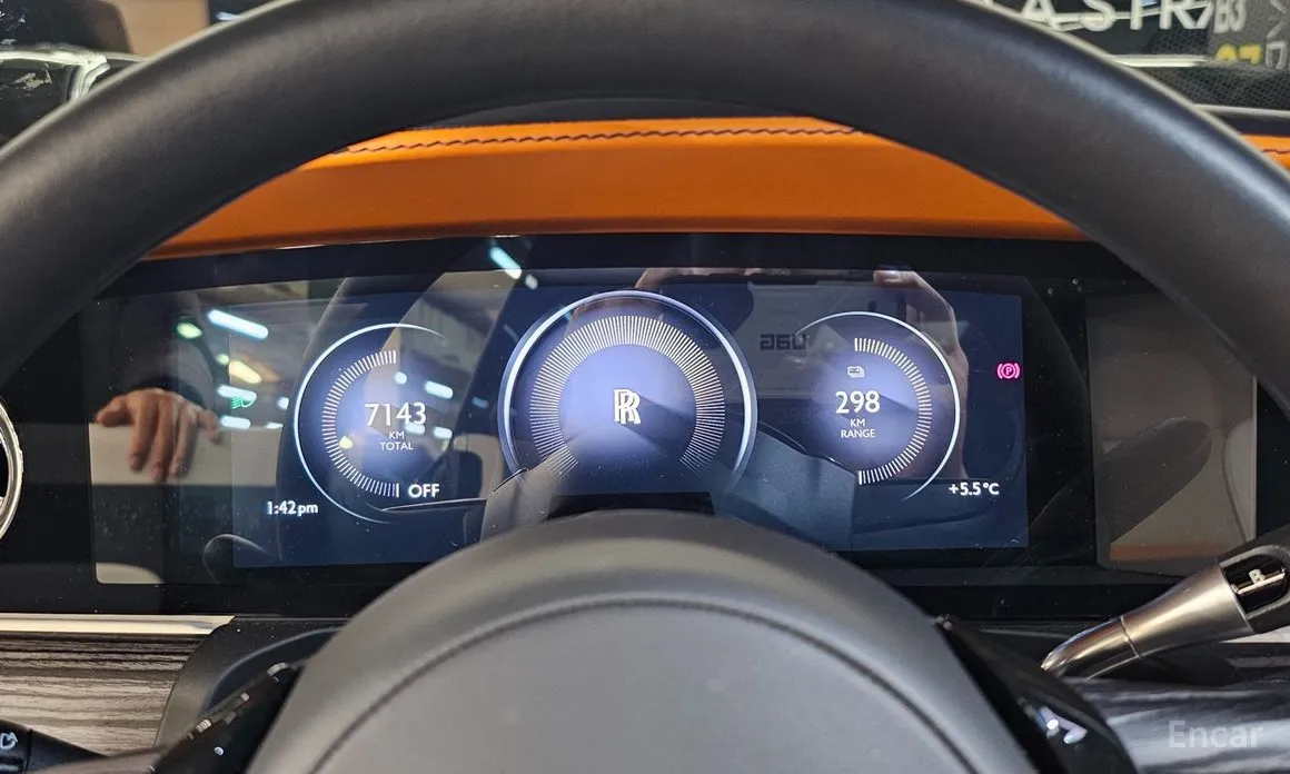 Фото 15 - Rolls-Royce Spectre