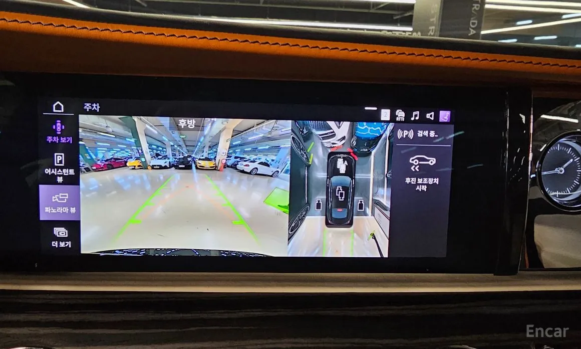 Фото 17 - Rolls-Royce Spectre