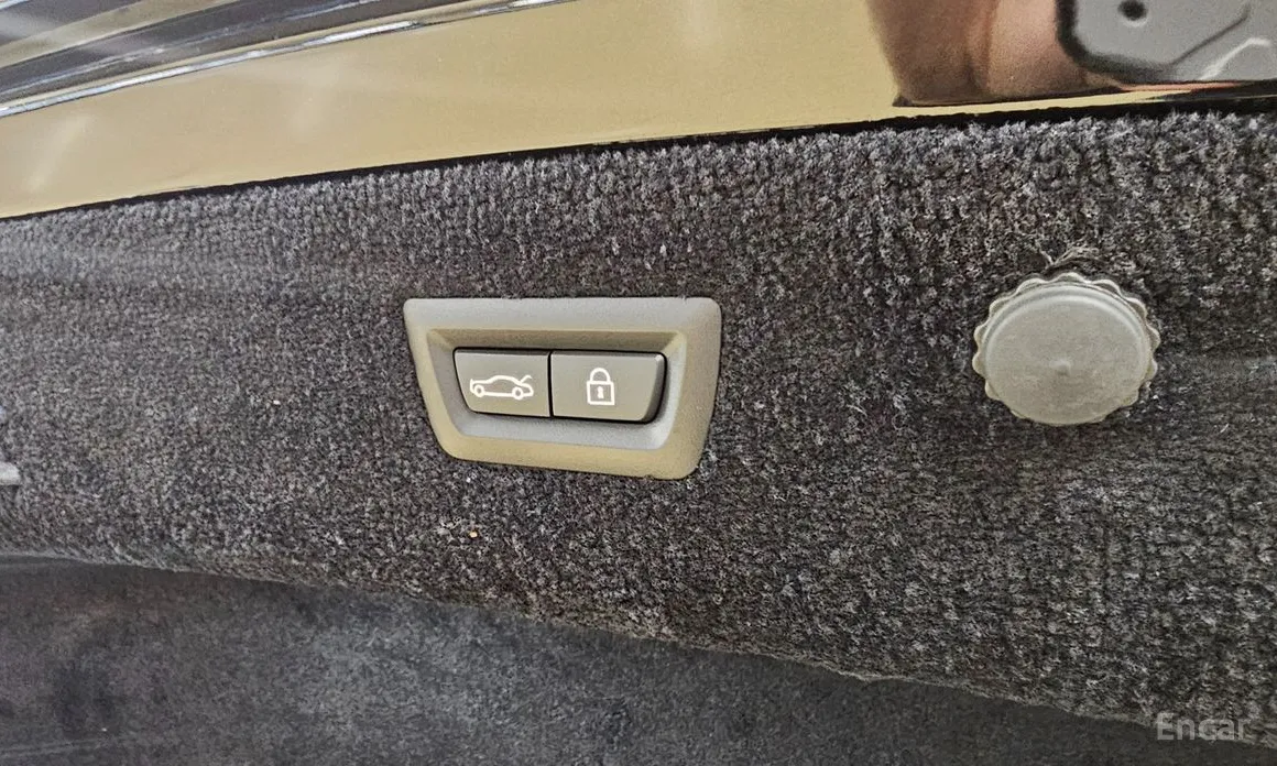 Фото 20 - Rolls-Royce Spectre