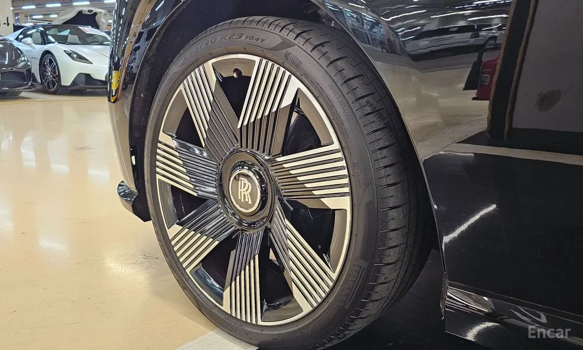 Фото 5 - Rolls-Royce Spectre