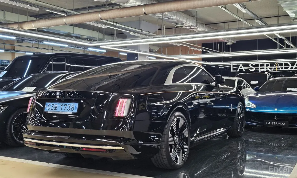 Фото 7 - Rolls-Royce Spectre