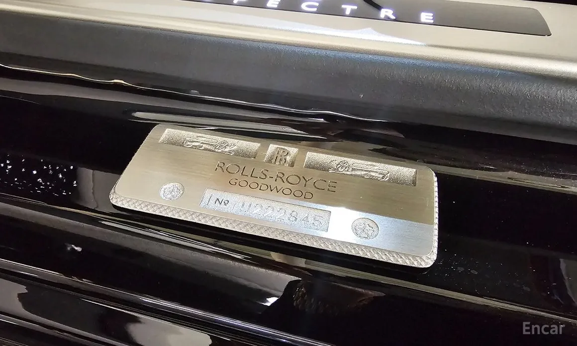 Фото 9 - Rolls-Royce Spectre