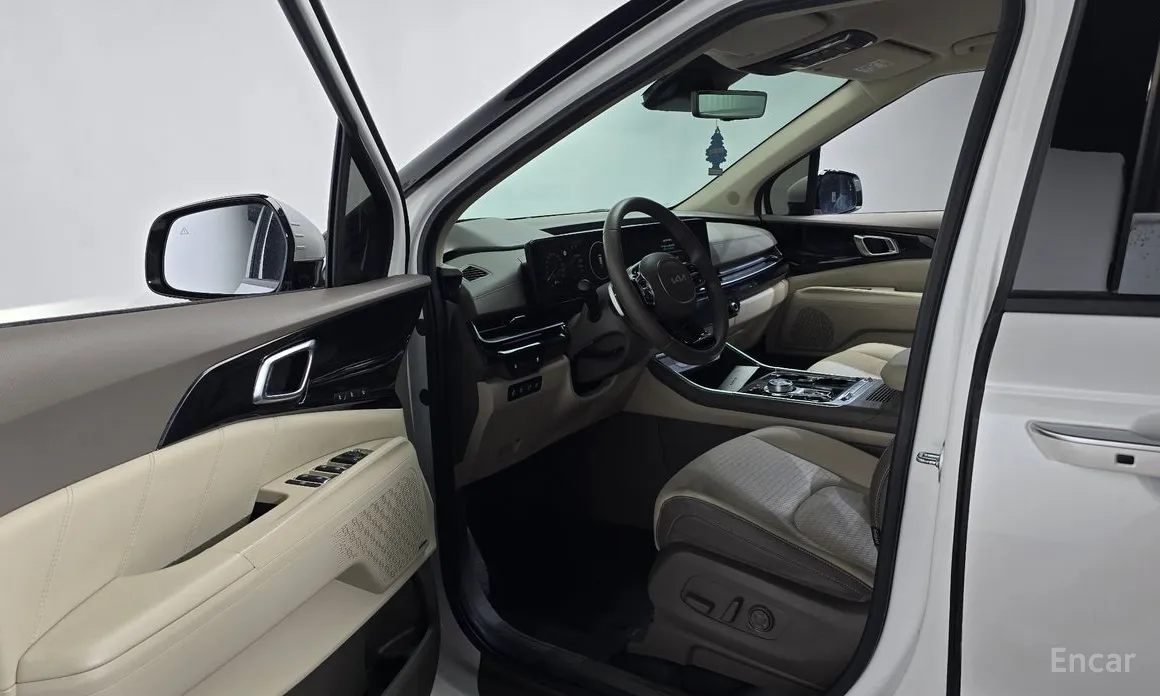 Фото 10 - Kia Carnival