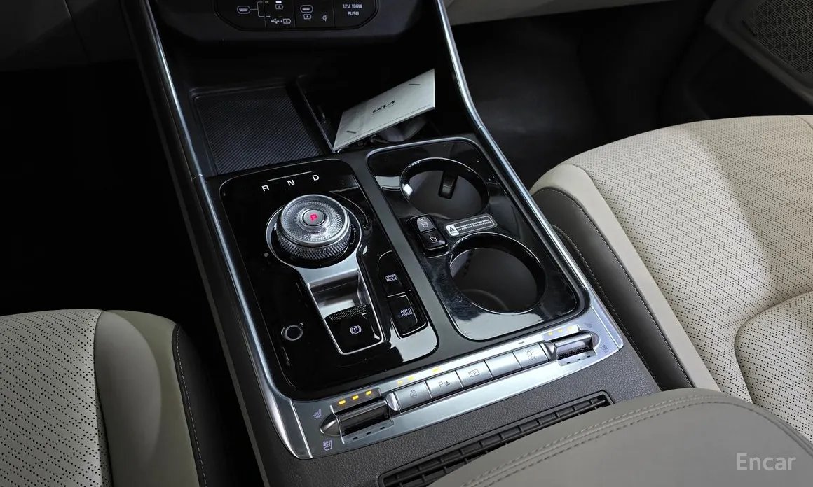 Фото 9 - Kia Carnival