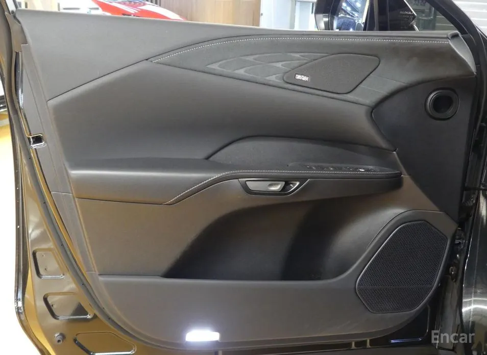 Фото 11 - Lexus RX