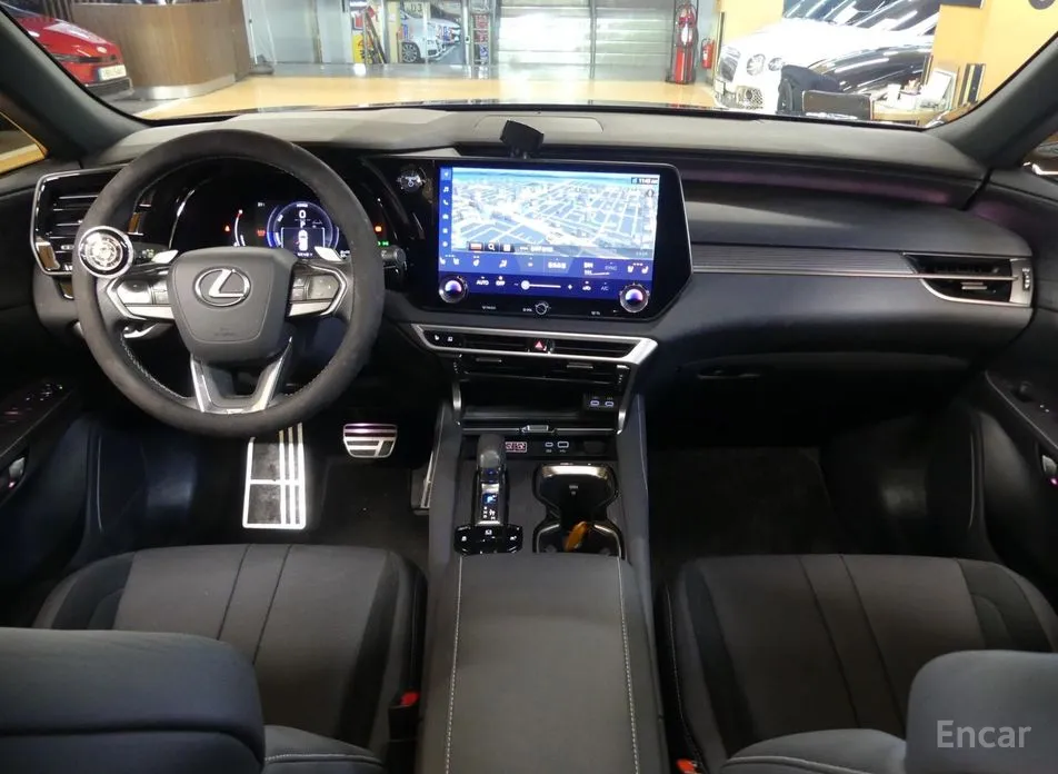 Фото 7 - Lexus RX