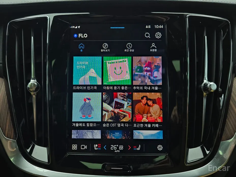 Фото 17 - Volvo V60