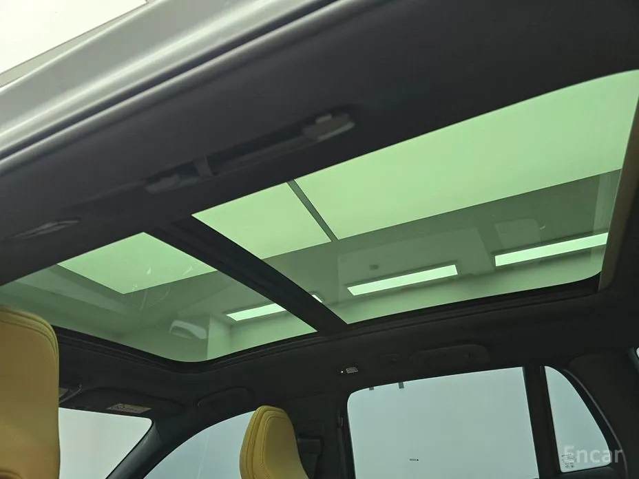 Фото 18 - Volvo V60