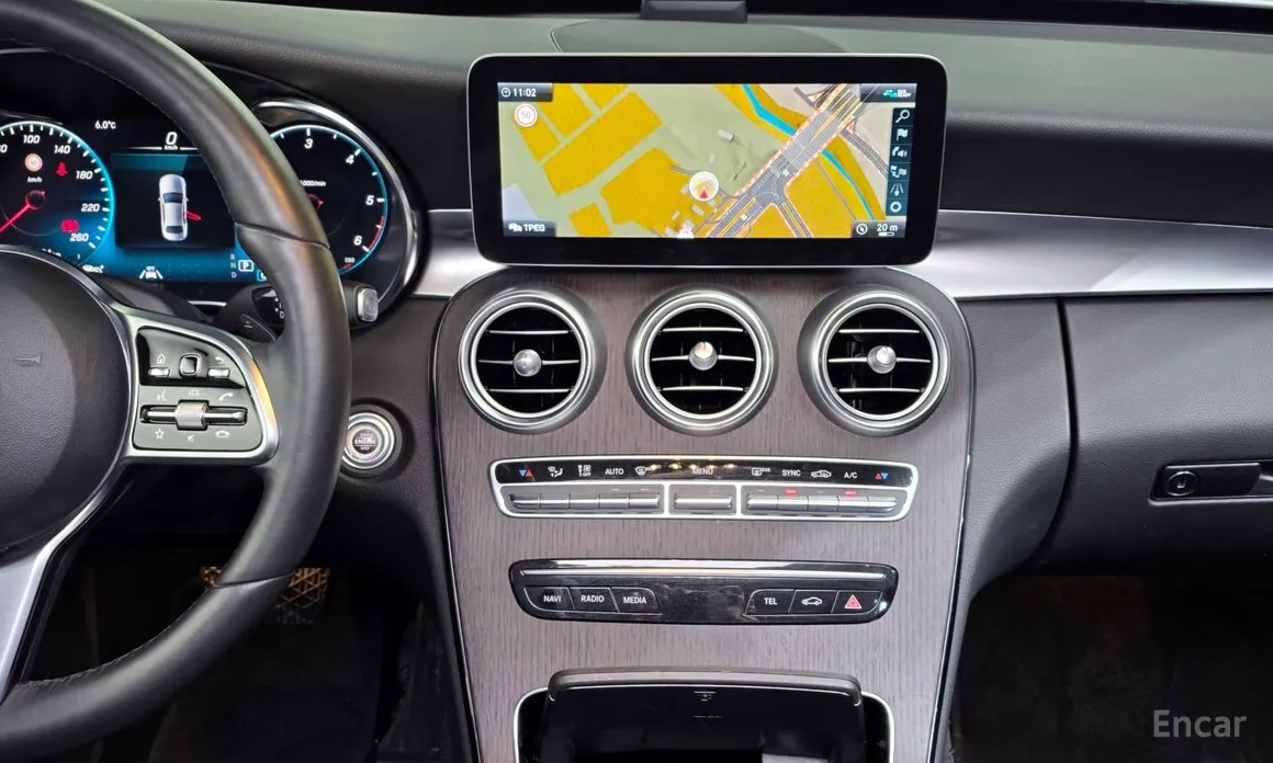 Фото 14 - Mercedes-Benz C-Class