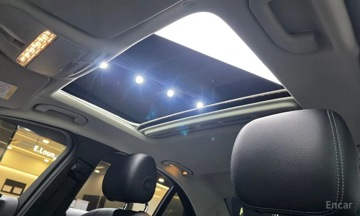 Фото 18 - Mercedes-Benz C-Class