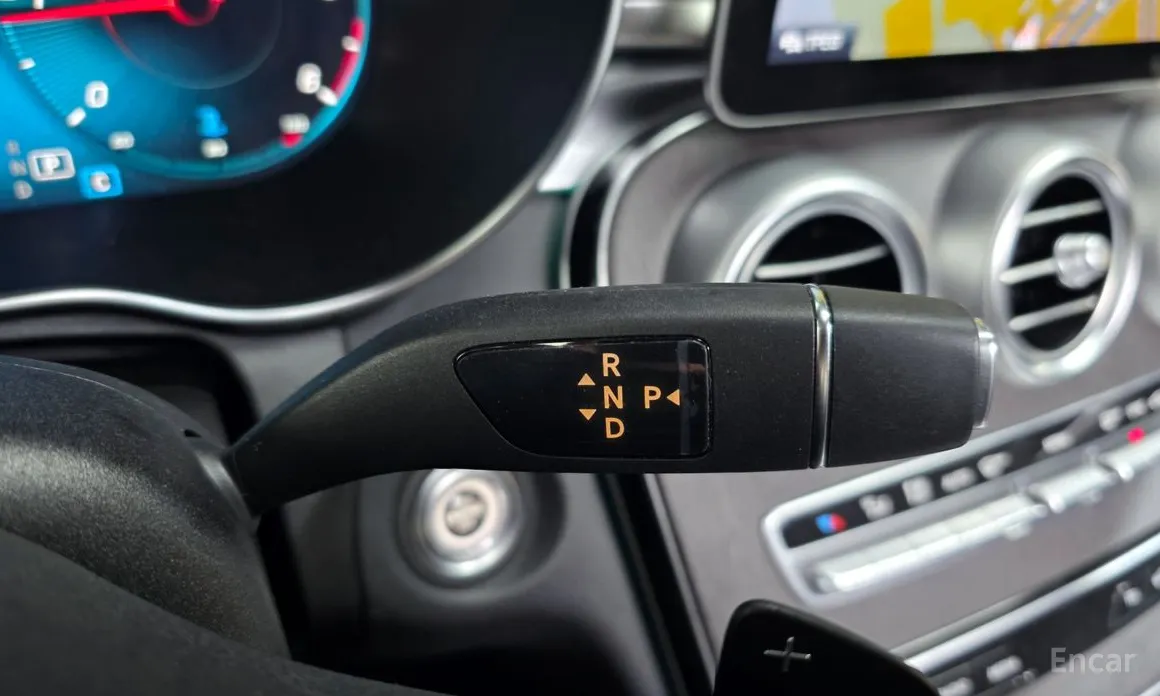 Фото 9 - Mercedes-Benz C-Class