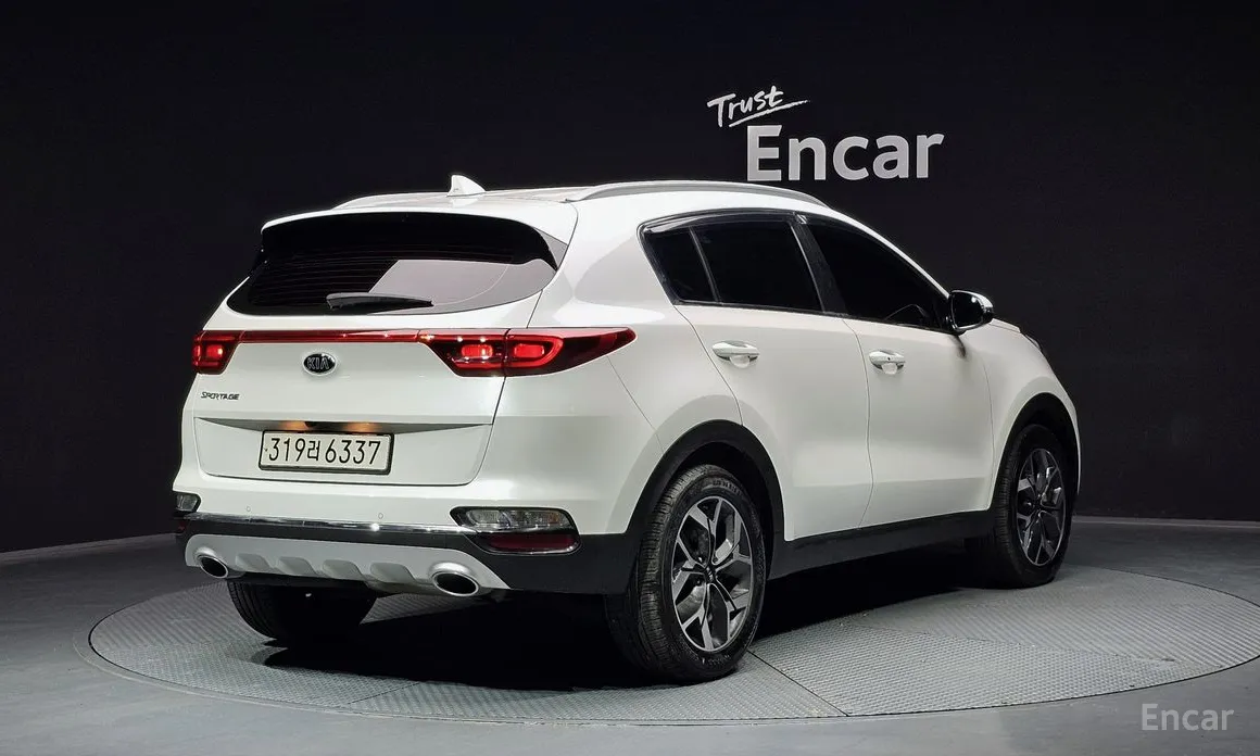 Фото 2 - Kia Sportage