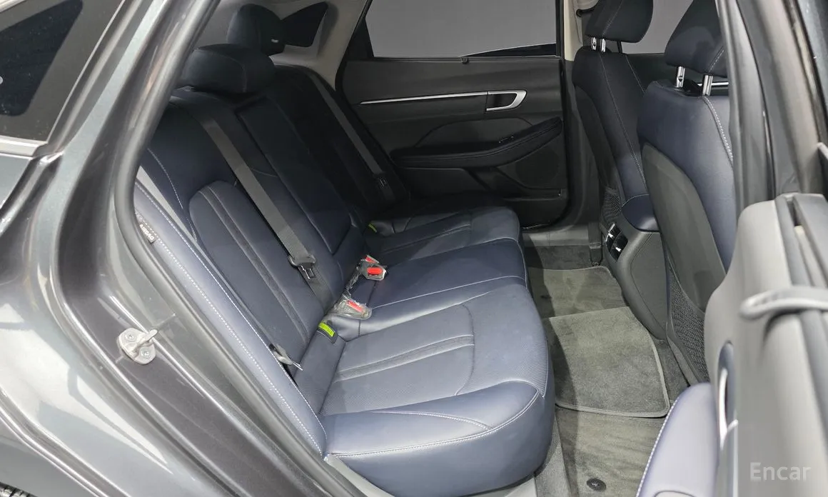 Фото 12 - Hyundai Sonata