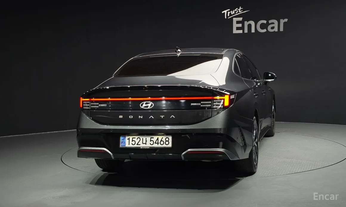 Фото 4 - Hyundai Sonata