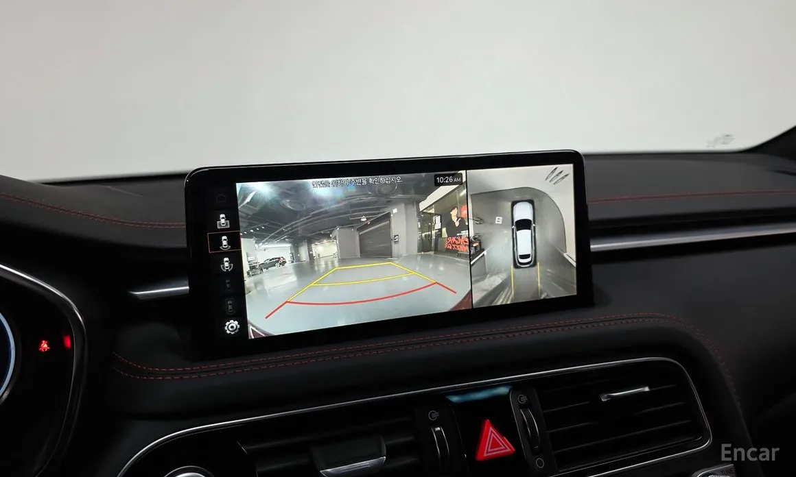 Фото 17 - Genesis G70