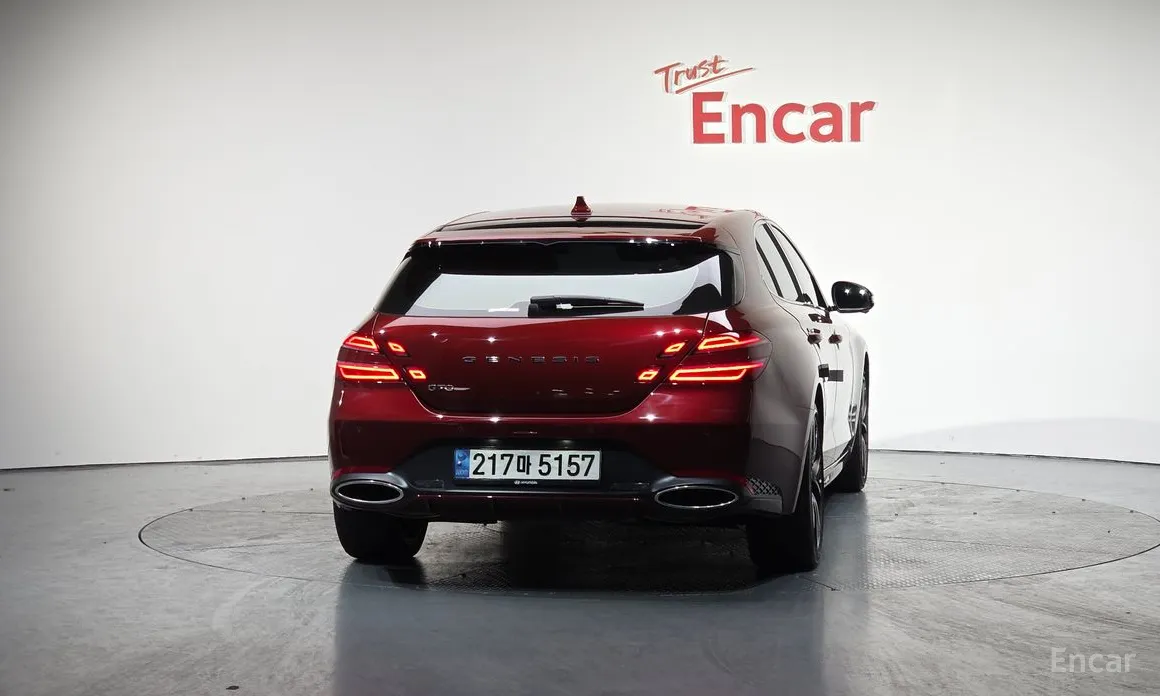 Фото 4 - Genesis G70