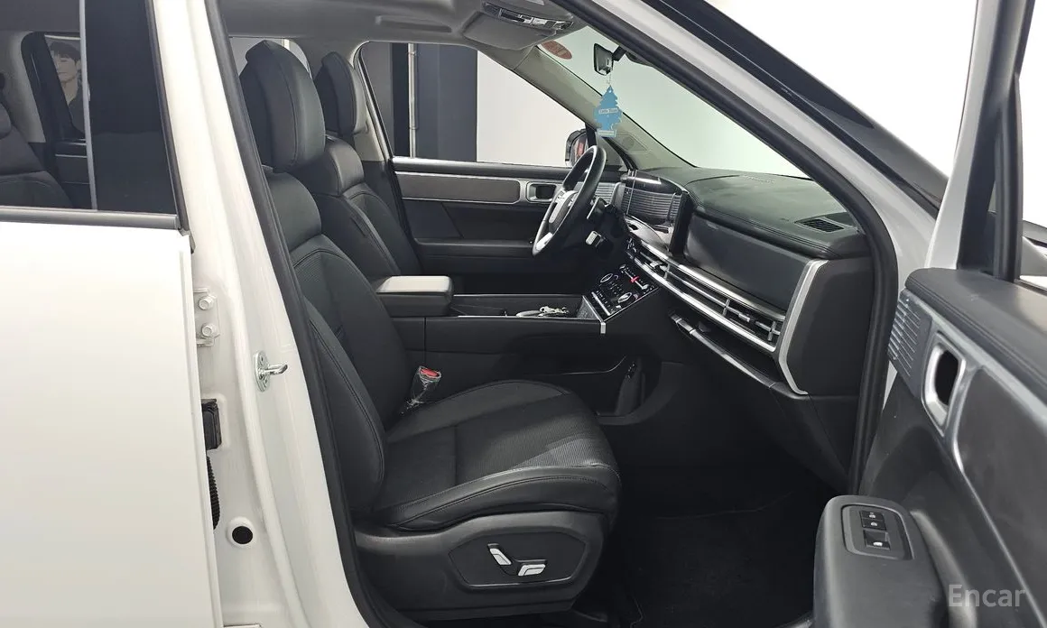 Фото 11 - Hyundai Santa Fe