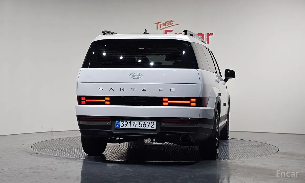 Фото 4 - Hyundai Santa Fe