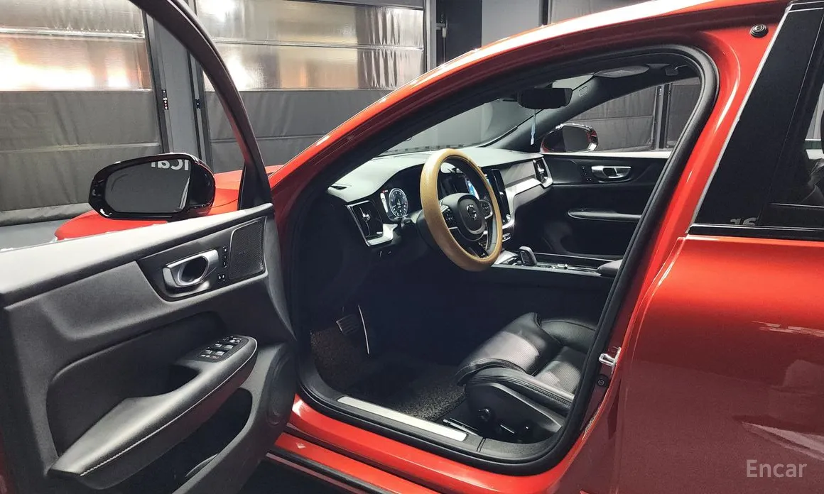 Фото 10 - Volvo S60