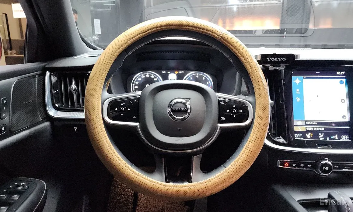 Фото 13 - Volvo S60