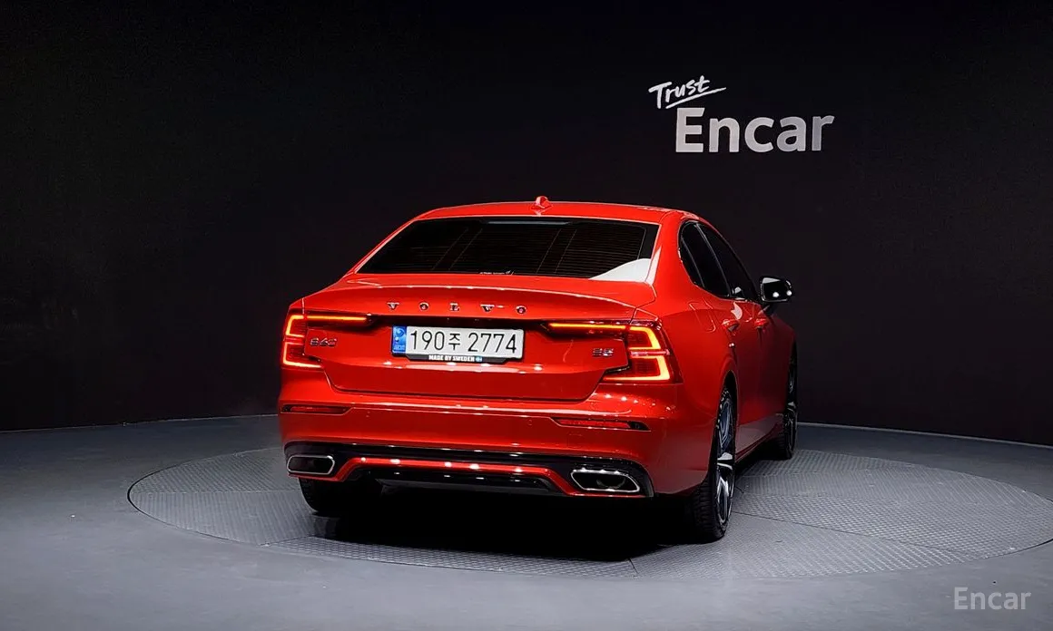 Фото 4 - Volvo S60