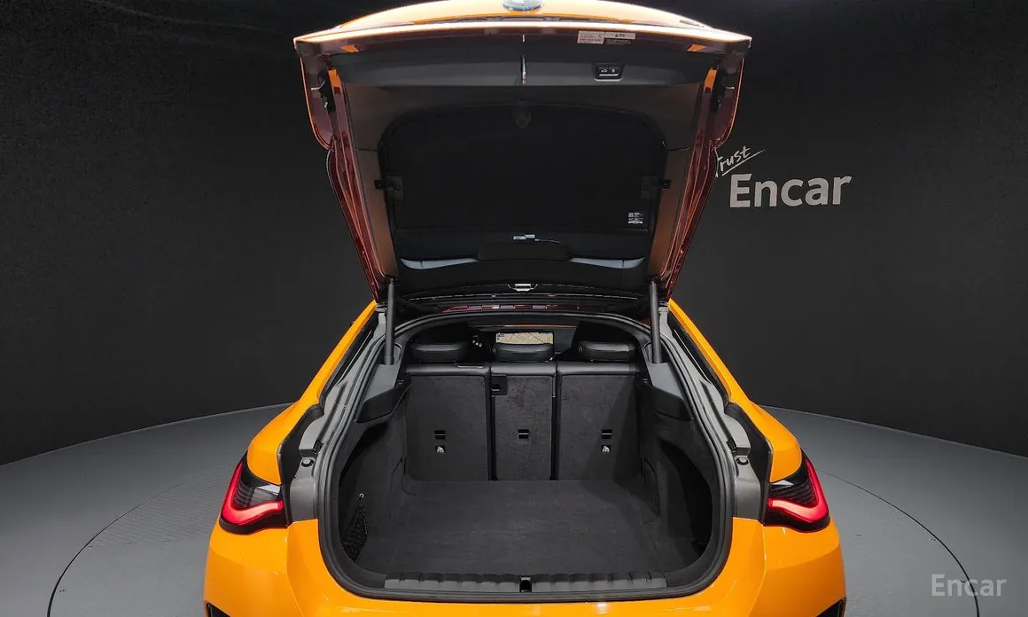 Фото 20 - BMW i4