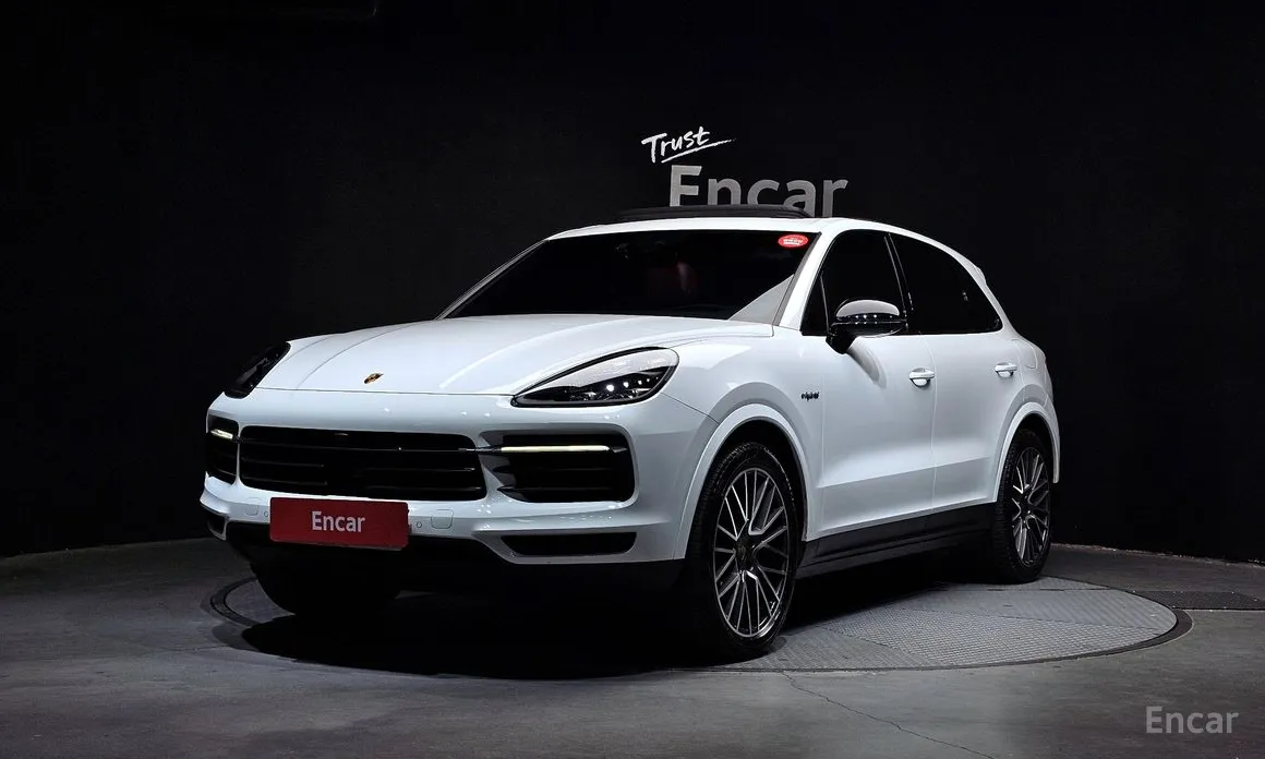 Фото 1 - Porsche Cayenne