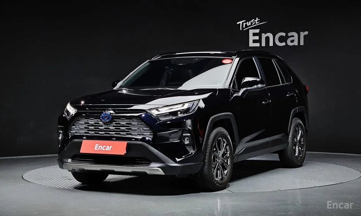 Фото 1 - Toyota RAV4