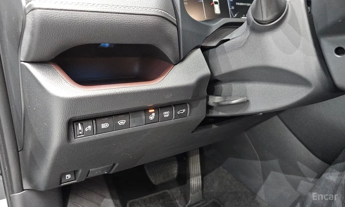 Фото 14 - Toyota RAV4