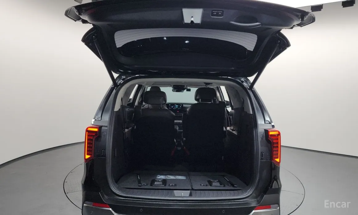 Kia Carnival 2023 7-Seater Noblesse