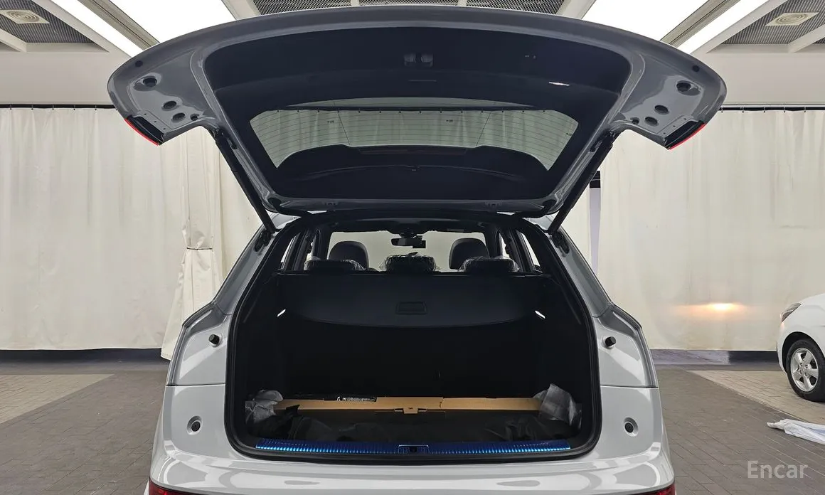 Фото 20 - Audi Q5