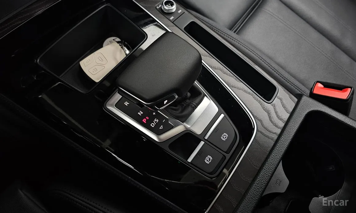 Фото 9 - Audi Q5