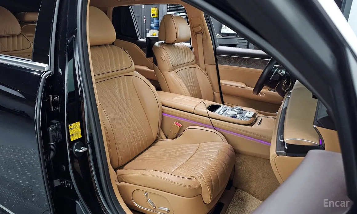 Фото 10 - Genesis G90