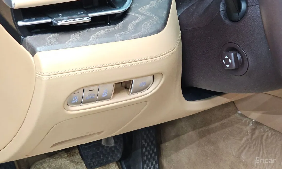 Фото 14 - Genesis G90