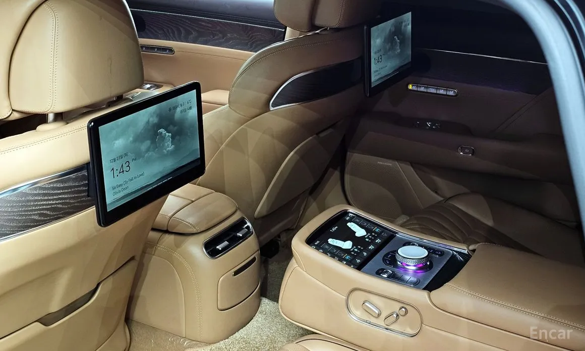 Фото 19 - Genesis G90