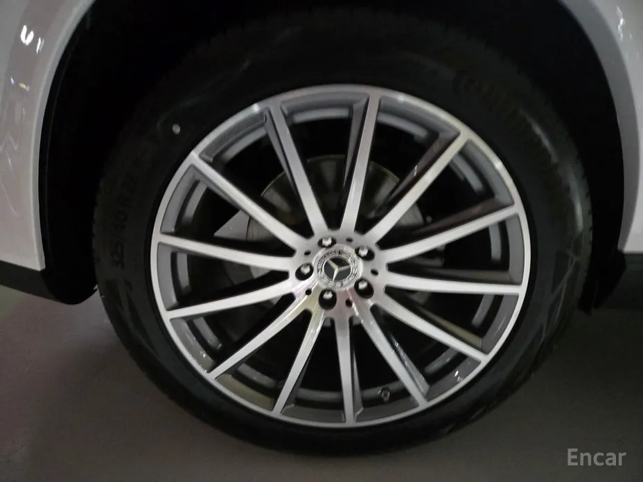 Фото 6 - Mercedes-Benz GLS-Class