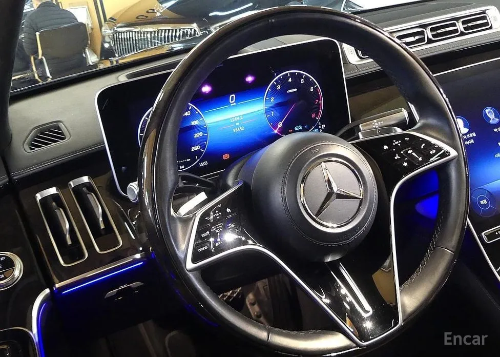 Фото 12 - Mercedes-Benz S-Class