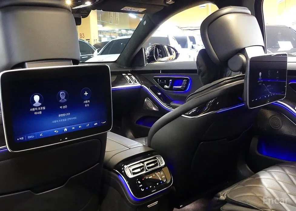 Фото 18 - Mercedes-Benz S-Class