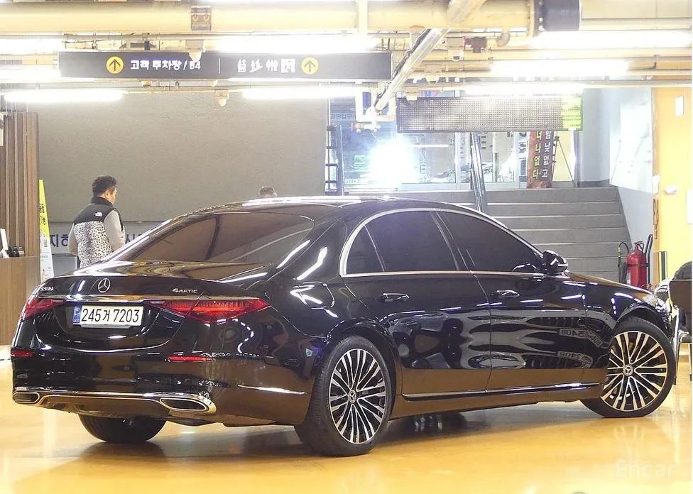 Фото 2 - Mercedes-Benz S-Class