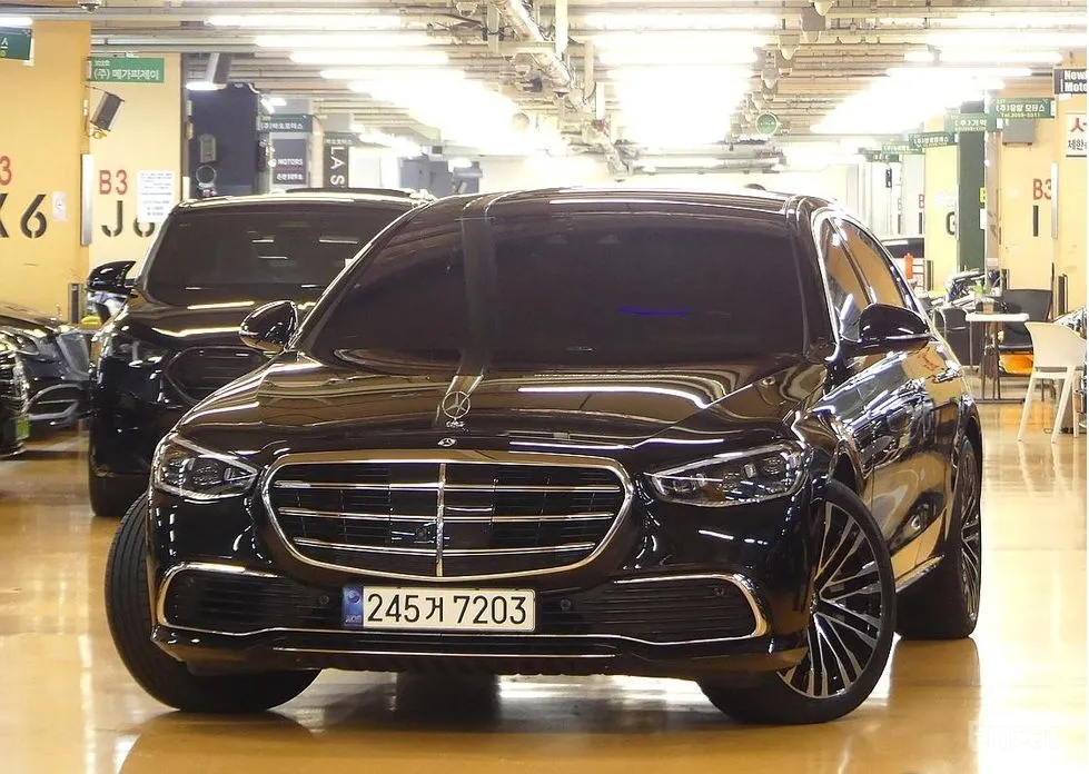 Фото 3 - Mercedes-Benz S-Class