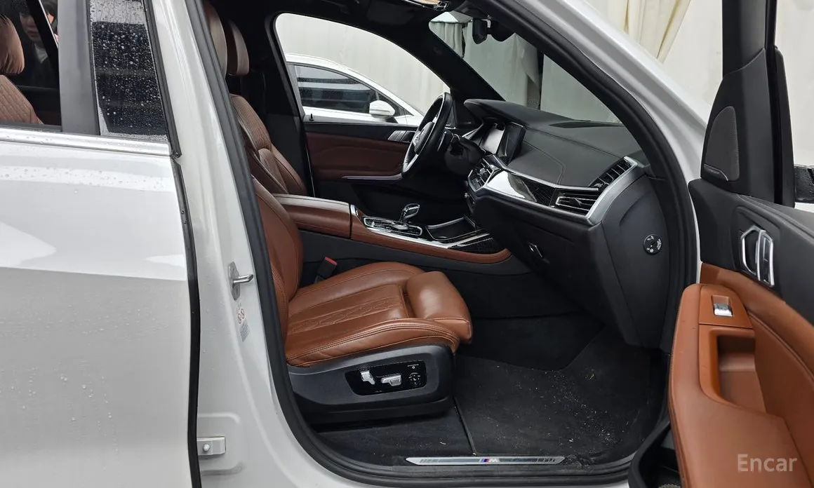 Фото 11 - BMW X7