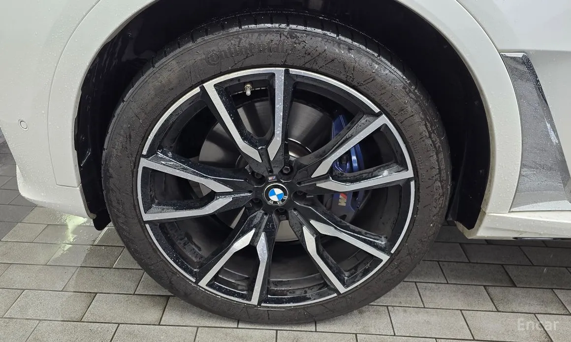 Фото 5 - BMW X7