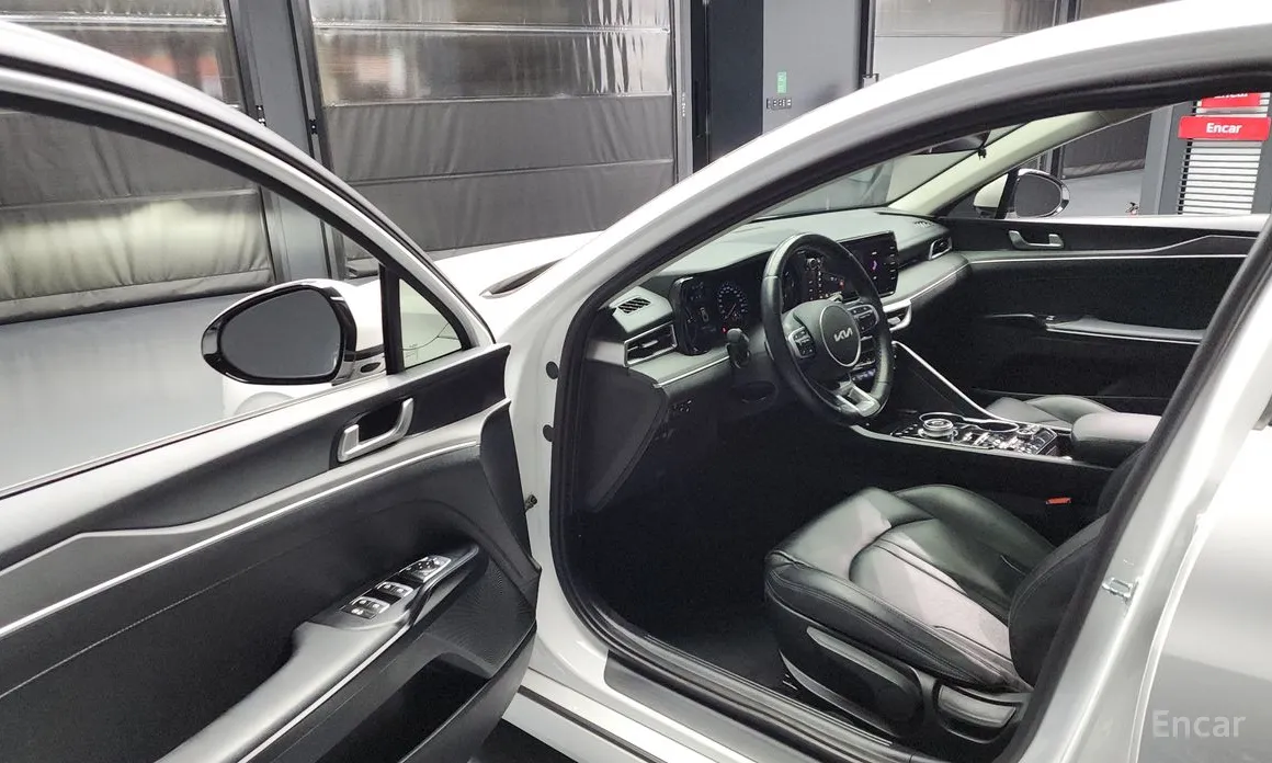 Фото 10 - Kia K5